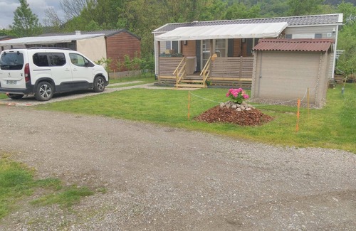 Munster House | Luxury mobile home sleeping 6 with 2 bathrooms