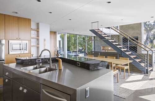 Hollywood Hills West House | Luxury Modern Japanese-Style Zen Retreat in Hollywood Hills, Los Angeles