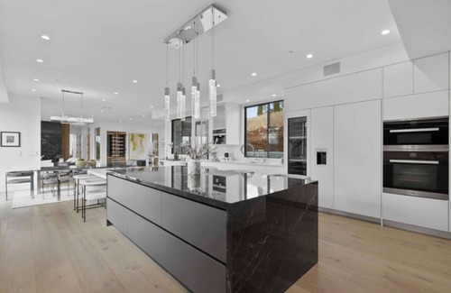 Los Altos Hills House | Luxury modern private retreat