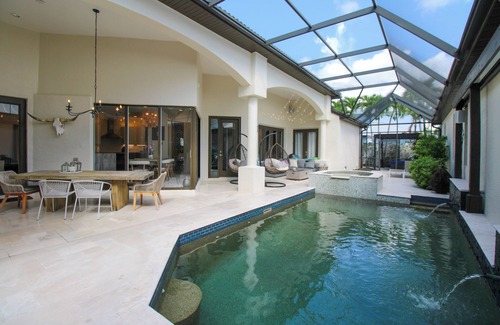 Naples Park House | LUXURY MODERN ZEN RETREAT IN NAPLES PARK, WALK TO THE BEACH,4BR/4BA PRIVATE POOL