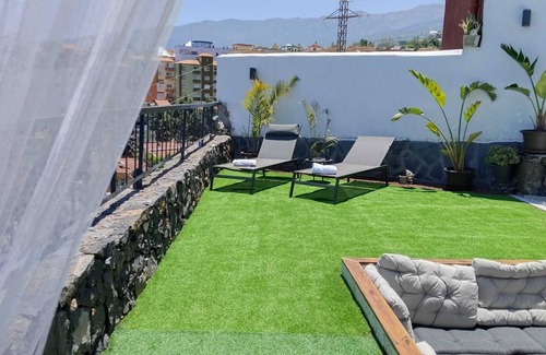 Los Realejos House | Luxury Nest with Panoramic Wiews 10 min from Loro Park