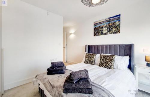 Edgware Apartment | Luxury New 2 Bed/2 Bathroom Flat With Balcony