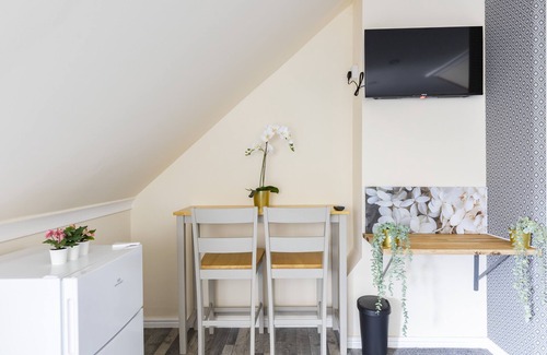 South Acton Apartment | Luxury New Built Studio Flat In London W3