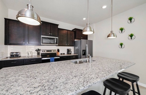 Four Corners House | Luxury Oasis Near Disney 6Brds ,with Private Pool