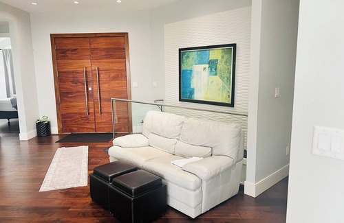 Regional District of Nanaimo House | Luxury Ocean view house