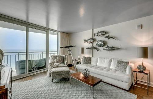 Downtown Myrtle Beach House | Luxury Oceanfront 3 Bedroom at Sandy Beach