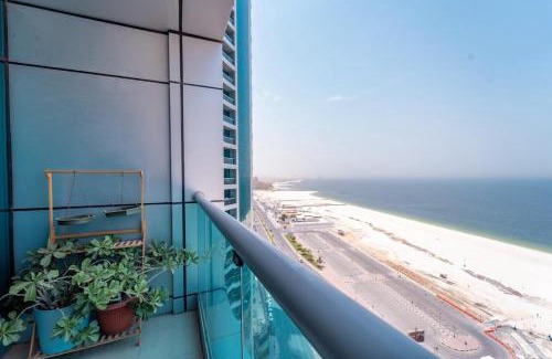Rumailah Apartment | Luxury Oceanfront Fully Furnished 2BR!