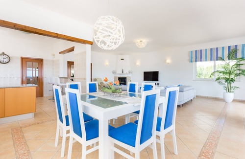 Luz Villa | Luxury Oceanfront Villa with breathtaking Sea Views, heated (opt.) infinity Pool