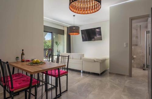Nikita Apartment | Luxury Olea Valley Apartment - Nikiti Poolside Gem