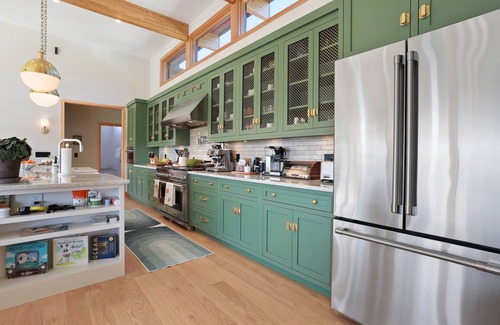 Warrenton House | Luxury Pet + Family Friendly Retreat With Pool, Hot Tub, Fire Pit, Amazing Views