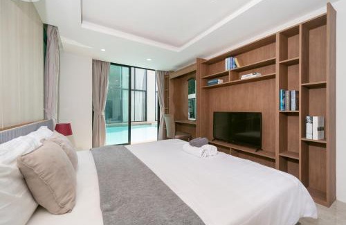 Patong Apartment | Luxury Pool Access 2BR Patong