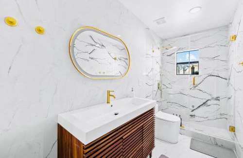 Kiska Beach House | Luxury Pool oasis 2 houses 6 BR 5 BA close to 30A kids paradise