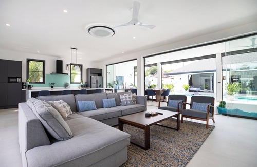 Rawai Villa | Luxury pool villa 4 bedrooms at Rawai beach, Rawai