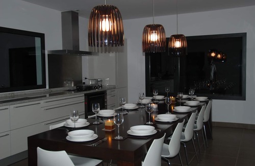 Villaverde Villa | Luxury Property, Large Heated Private Pool and Gardens, Full Fibre WiFi