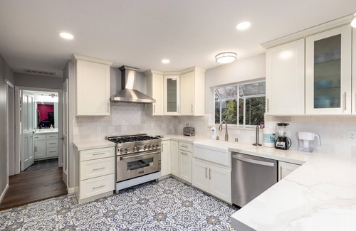 Noddin House | Luxury remodeled home in the heart of Los Gatos - Home Away from Home!