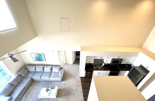 Mid-Wilshire Apartment | Luxury Residence Loft 3 Beds with Pool and Gym