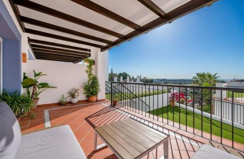 New Golden Mile Apartment | Luxury Resort 3 Bed apartment with Pools and Gym