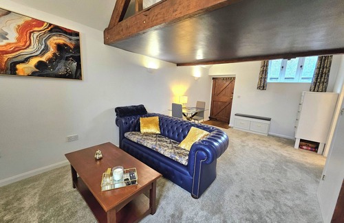 Fiddington Apartment | Luxury Retreat, Children and Dogs too