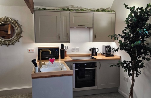 Fiddington Apartment | Luxury Retreat, Children and Dogs too