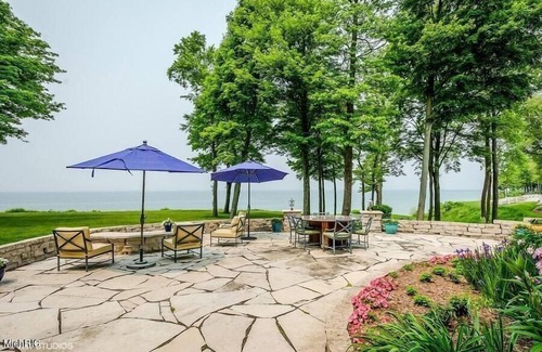 Bluffs of South Haven House | Luxury Retreat with Lake Views, Hot Tub, Fire Pit & Association Pool