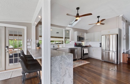 Salunga Cottage | Luxury River Front Cottage With Hot Tub & Spectacular Views