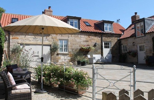 Aislaby Cottage | Luxury Romantic Cottage for two