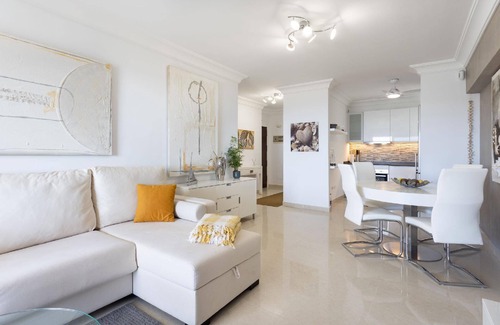 Palm-Mar Apartment | Luxury San Remo flat with terrace and sea view