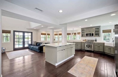 Leucadia House | Luxury Sanctuary Retreat-Heated pool-Hot tub-Volleyball