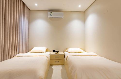 Dammam Apartment | Luxury Seaview Apartment with a Private Balcony