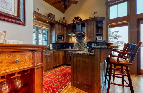 Jackson Hole Cabin | Luxury & secluded cabin w/furnished deck, wood fireplace, mountain & river views