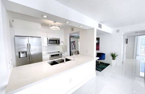 Brickell Condo | Luxury Sky Villa w/City & Ocean Views