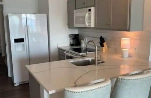 Huddleston House | Luxury Smith Mountain Lake Vacation Home