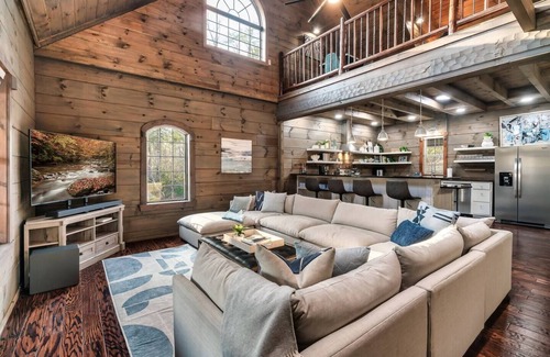 Rocky Grove Cabin | 🏡 Luxury Smoky Mountain Retreat | Mega Spa, Game Room & Stunning Views