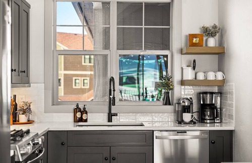 Grand Elk Ranch House | Luxury, Spacious Mtn Home - Private Hot Tub, Ski+Golf