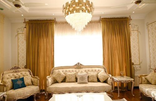 Lahore Villa | Luxury Spanish Villa Close to Raya Fairways Commercial