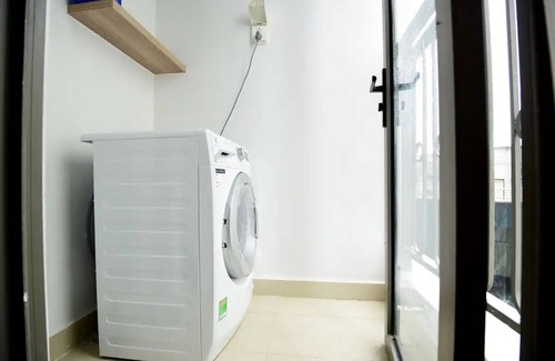 Nguyen Thai Binh Apartment | Luxury Studio for long-term stay, good price, free pool-gym-rooftop, netflix