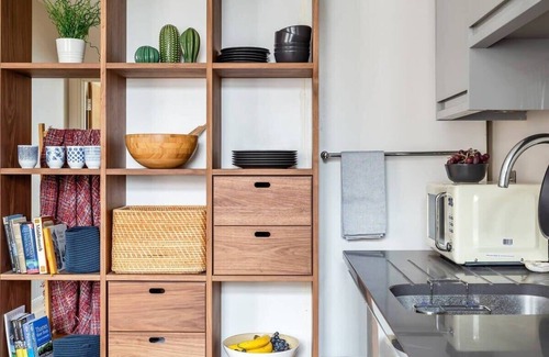 South Richmond Apartment | Luxury Studio in Heart of Richmond
