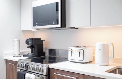 Central Square Apartment | Luxury Studio with King bed Gym near MIT Harvard in Central Square!