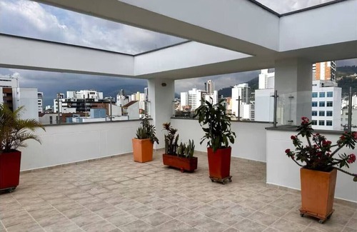 Bucaramanga Apartment | Luxury Suit very central near Crr 27 in Bucaramanga! Close to everything!