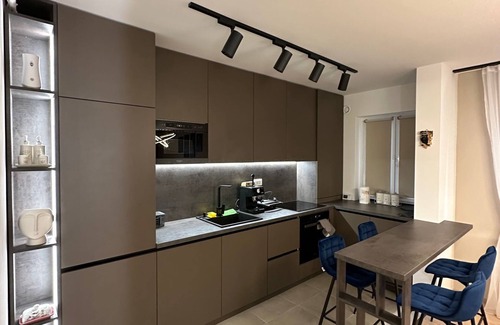 Tractorul Apartment | Luxury Top Apartment