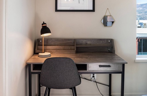 Kelowna Central Business District Condo | Luxury Top Floor 2 bdrm Condo in Downtown Kelowna