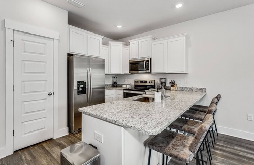 Northeast Pensacola House | LUXURY TOWNHOME NEAR DOWNTOWN AND PENSACOLA BEACH