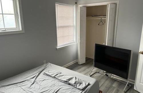 Weequahic Apartment | Luxury Townhouse in Newark