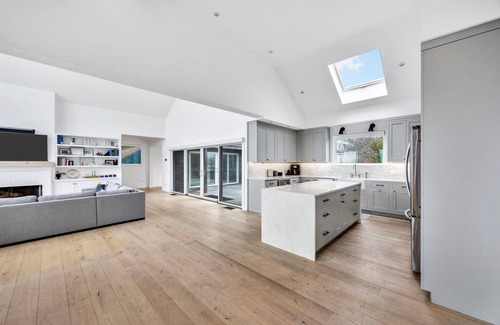 North Truro House | Luxury Truro Retreat Direct on Private Beach RPAM109