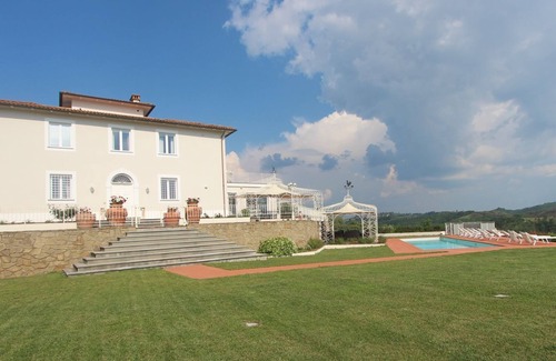 Certaldo Villa | Luxury Tuscany Villa Rental for 18 people