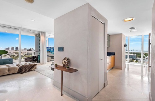 City Center Condo | Luxury Vacation Rentals at The Setai by LRMB
