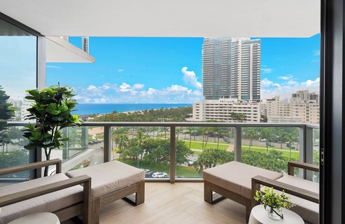 City Center Condo | Luxury Vacation Rentals in South Beach by LRMB