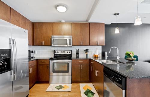 Old Fourth Ward Apartment | Luxury Views From the Sky