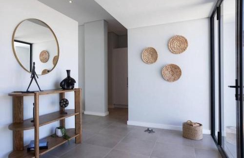 Cape Winelands Apartment | Luxury Villa 712 Pearl Valley Golf Estate