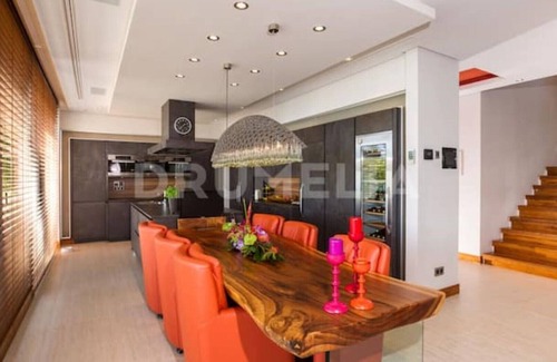 Marbella Villa | Luxury Villa, Cascada De Camojan